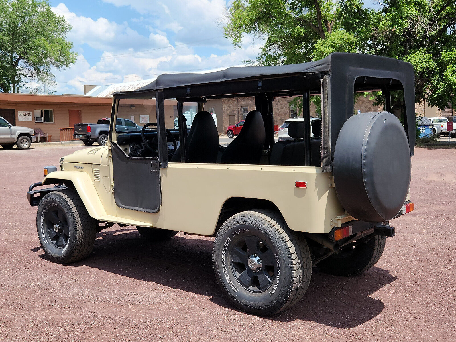 Toyota-Land-Cruiser-1977-Convertible-5