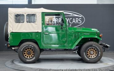 Toyota-Land-Cruiser-1978-SUV-3