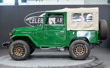 Toyota-Land-Cruiser-1978-SUV-6