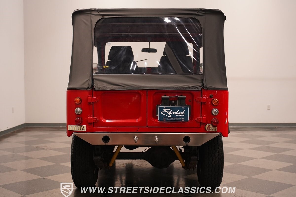 Toyota-Land-Cruiser-1979-SUV-13