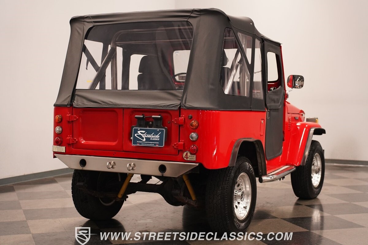 Toyota-Land-Cruiser-1979-SUV-14
