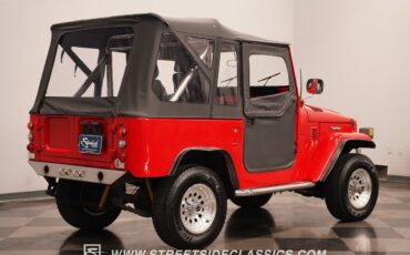 Toyota-Land-Cruiser-1979-SUV-15