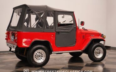 Toyota-Land-Cruiser-1979-SUV-16