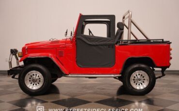 Toyota-Land-Cruiser-1979-SUV-2