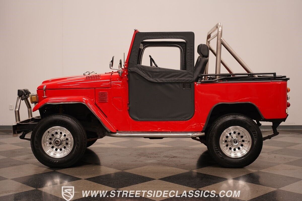 Toyota-Land-Cruiser-1979-SUV-2