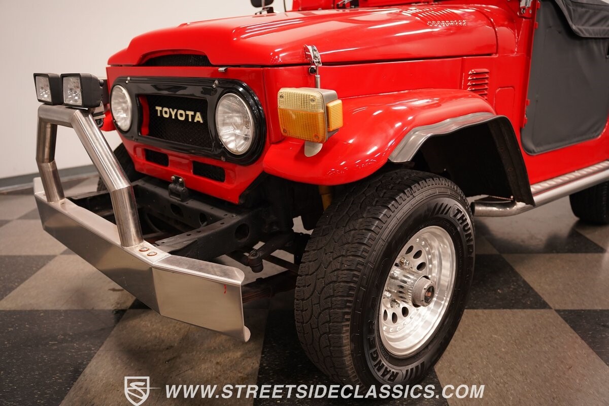 Toyota-Land-Cruiser-1979-SUV-23