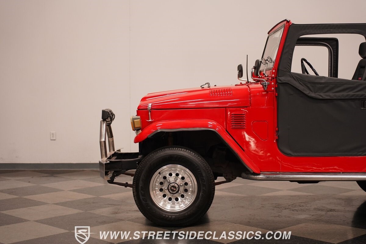 Toyota-Land-Cruiser-1979-SUV-25