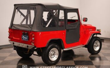 Toyota-Land-Cruiser-1979-SUV-29