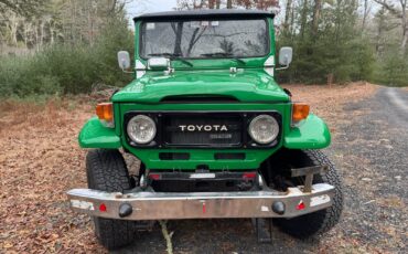 Toyota-Land-Cruiser-1979-SUV-8