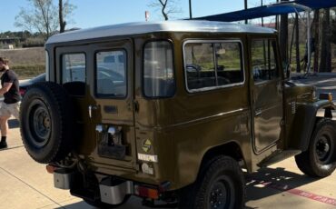 Toyota-Land-Cruiser-1980-15
