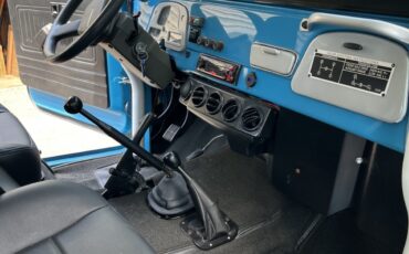 Toyota-Land-Cruiser-1980-17