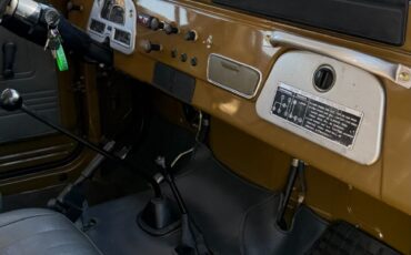 Toyota-Land-Cruiser-1980-20