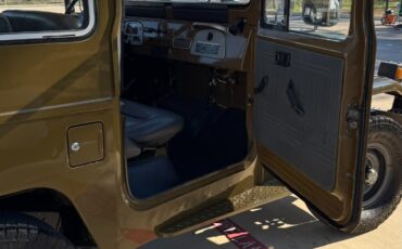 Toyota-Land-Cruiser-1980-21
