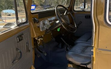Toyota-Land-Cruiser-1980-22