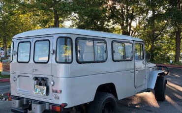 Toyota-Land-Cruiser-1980-SUV-2