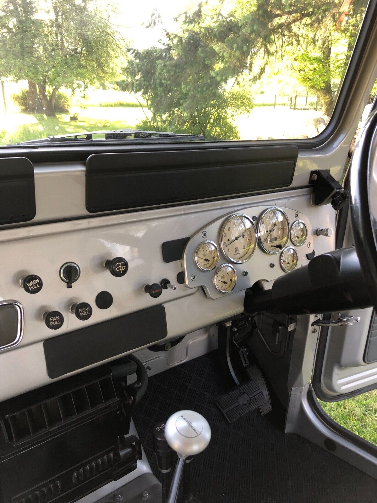 Toyota-Land-Cruiser-1980-SUV-4