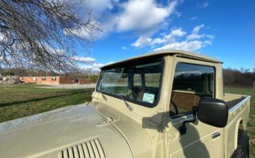 Toyota-Land-Cruiser-1982-3
