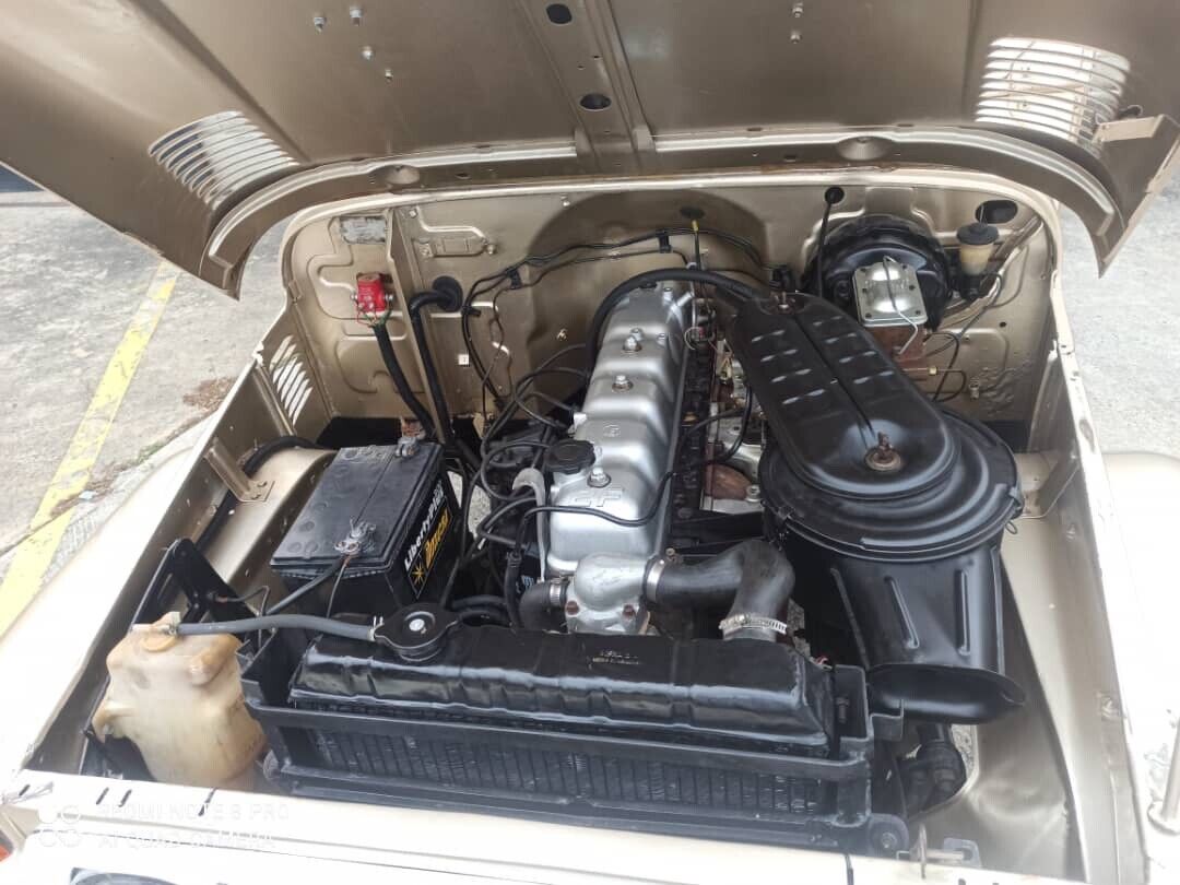 Toyota-Land-Cruiser-1982-4