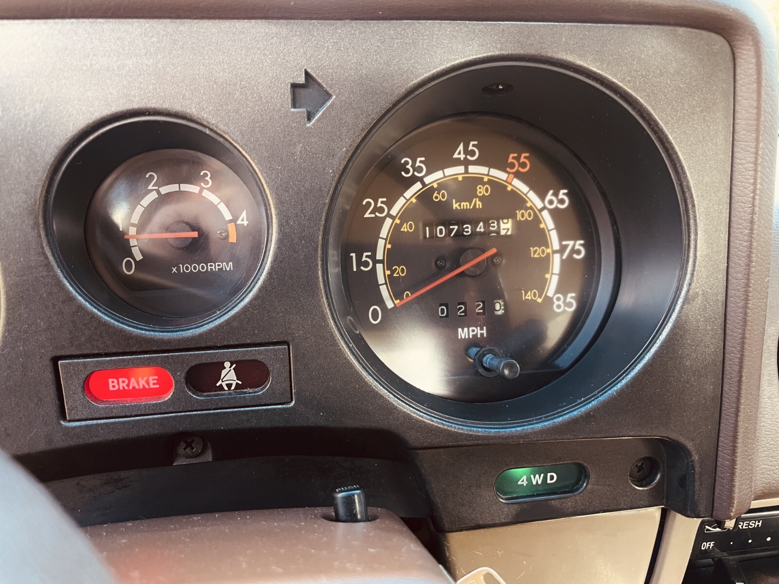 Toyota-Land-Cruiser-1983-SUV-1