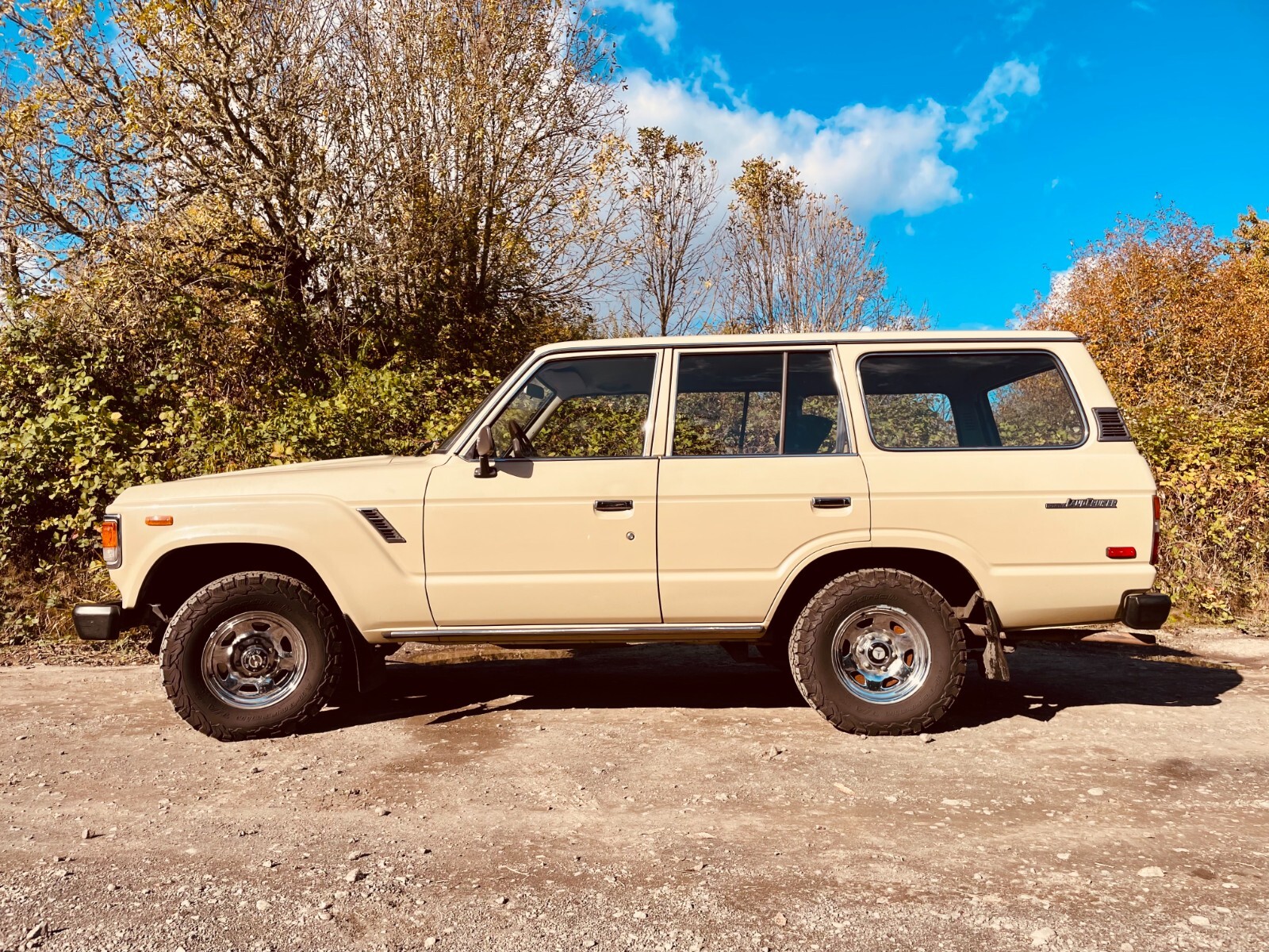 Toyota-Land-Cruiser-1983-SUV-2