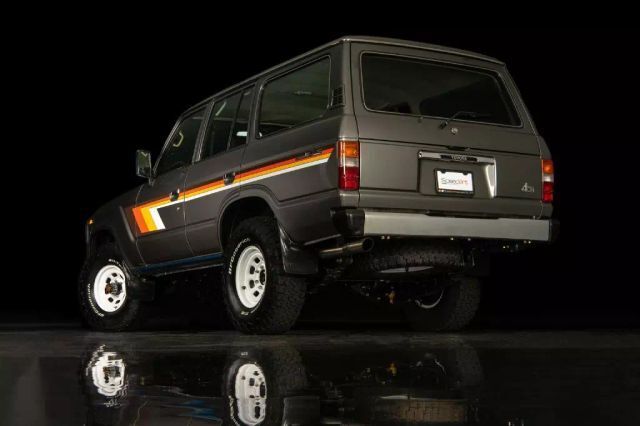 Toyota-Land-Cruiser-1988-SUV-9