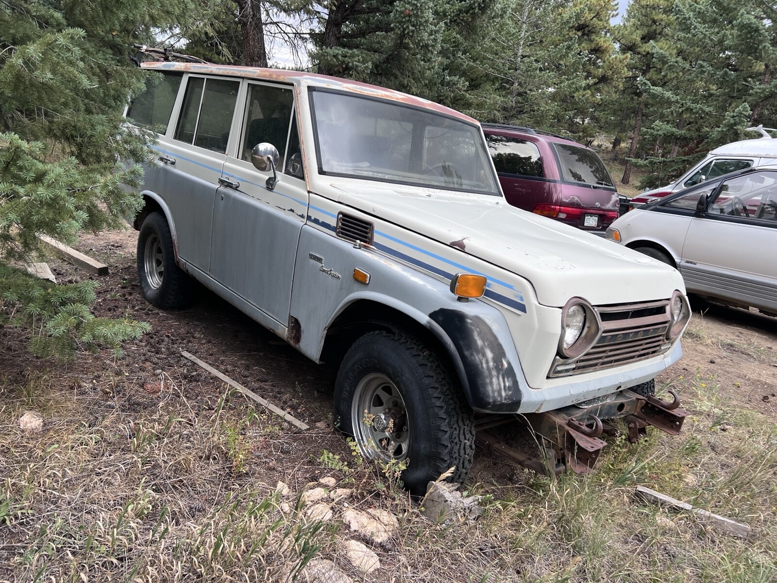 Toyota-Land-Cruiser-Wagon-1971