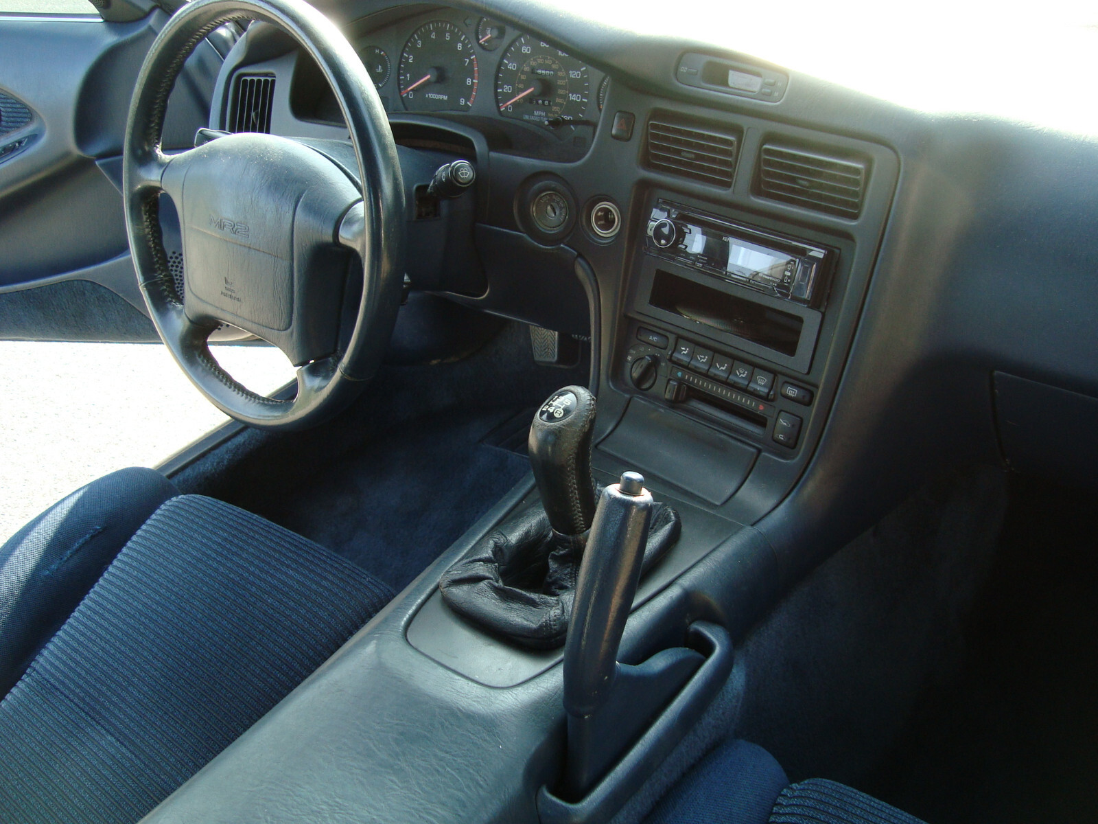 Toyota-MR2-1991-Coupe-17