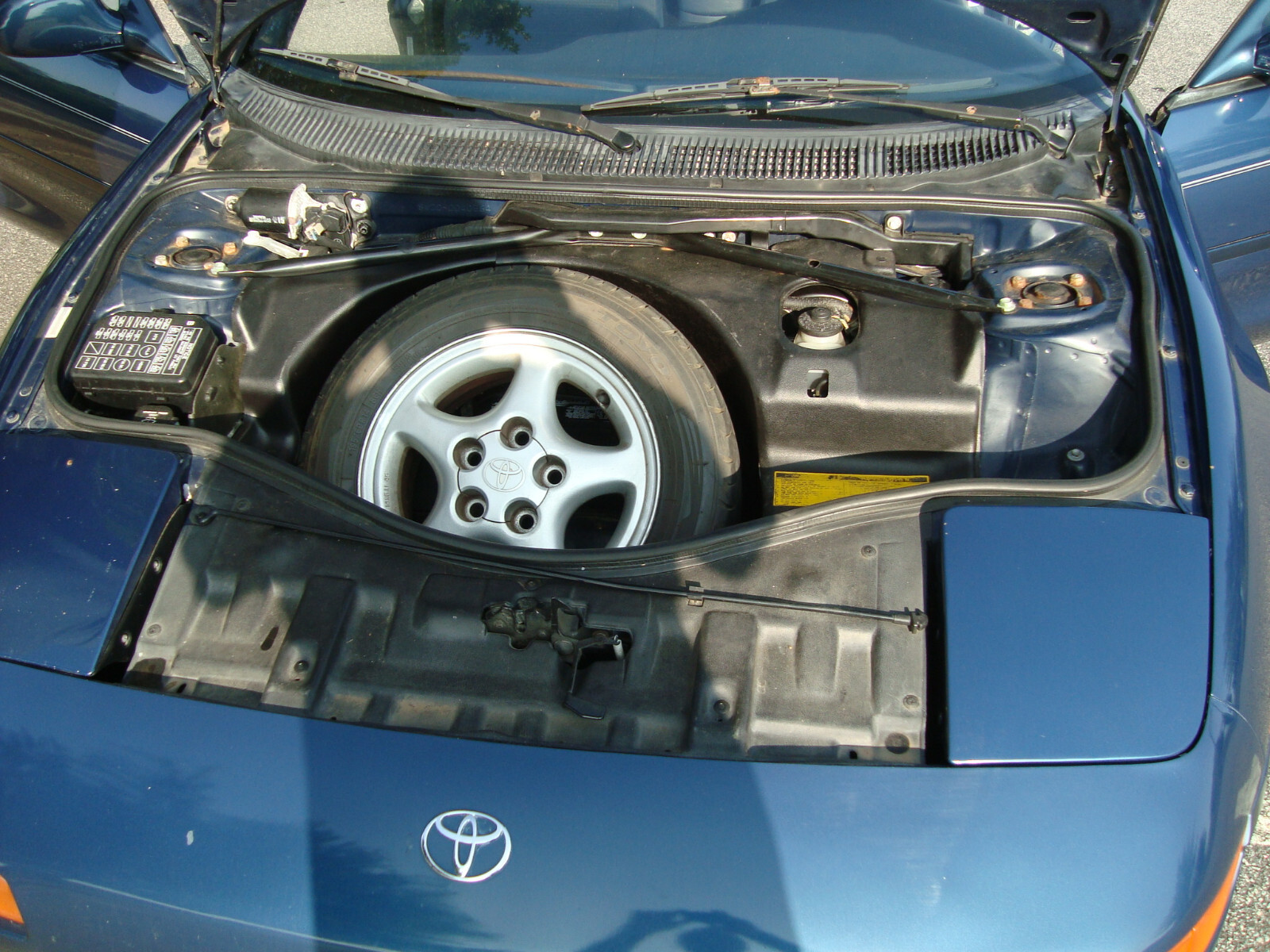Toyota-MR2-1991-Coupe-26