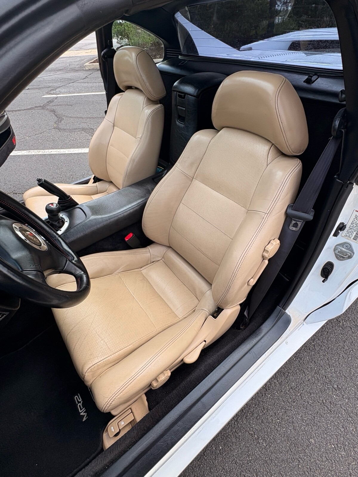 Toyota-MR2-1993-Coupe-12