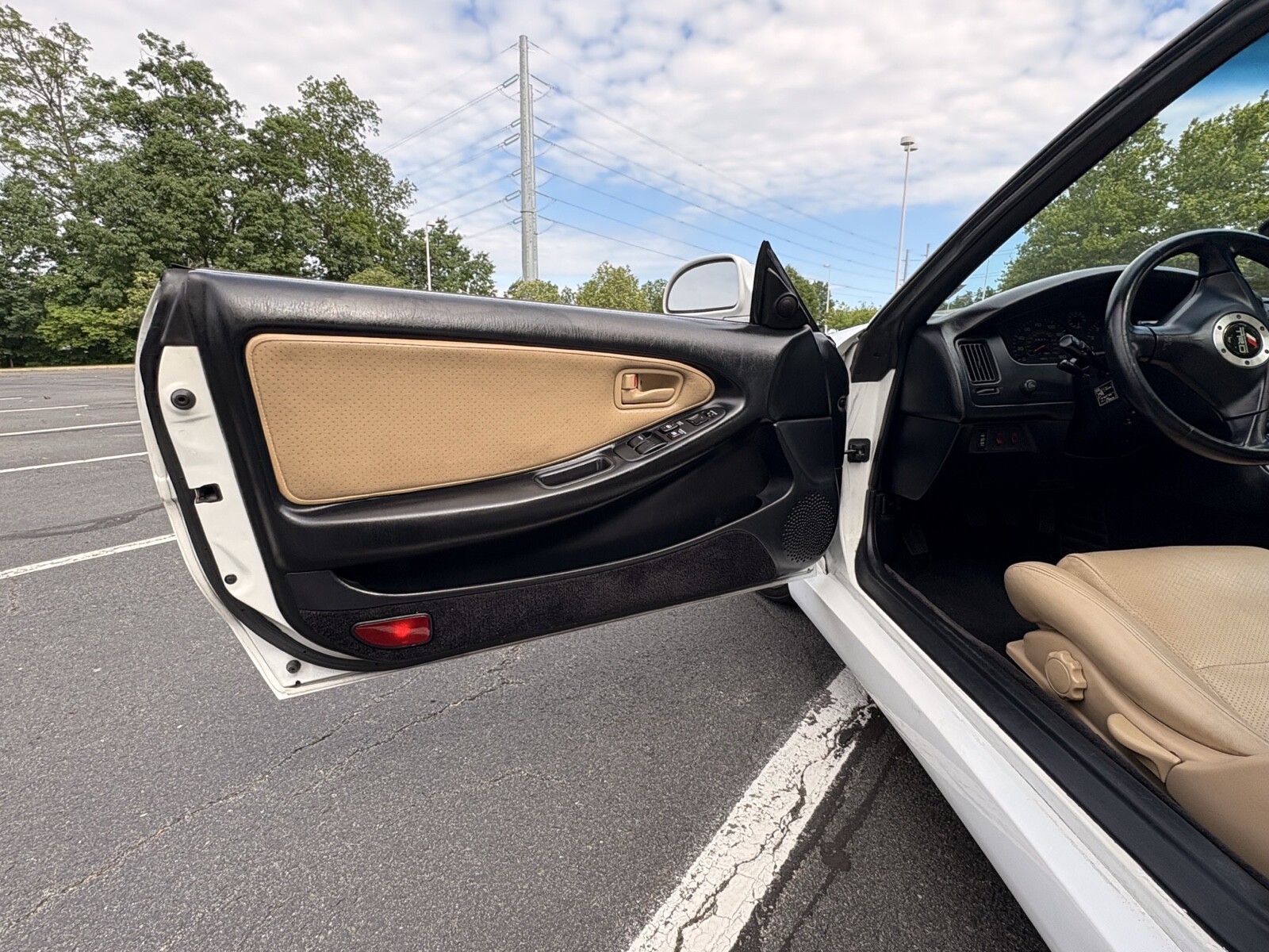 Toyota-MR2-1993-Coupe-13