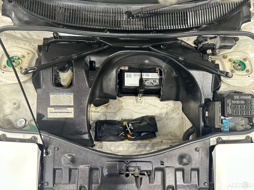 Toyota-MR2-1993-Coupe-13