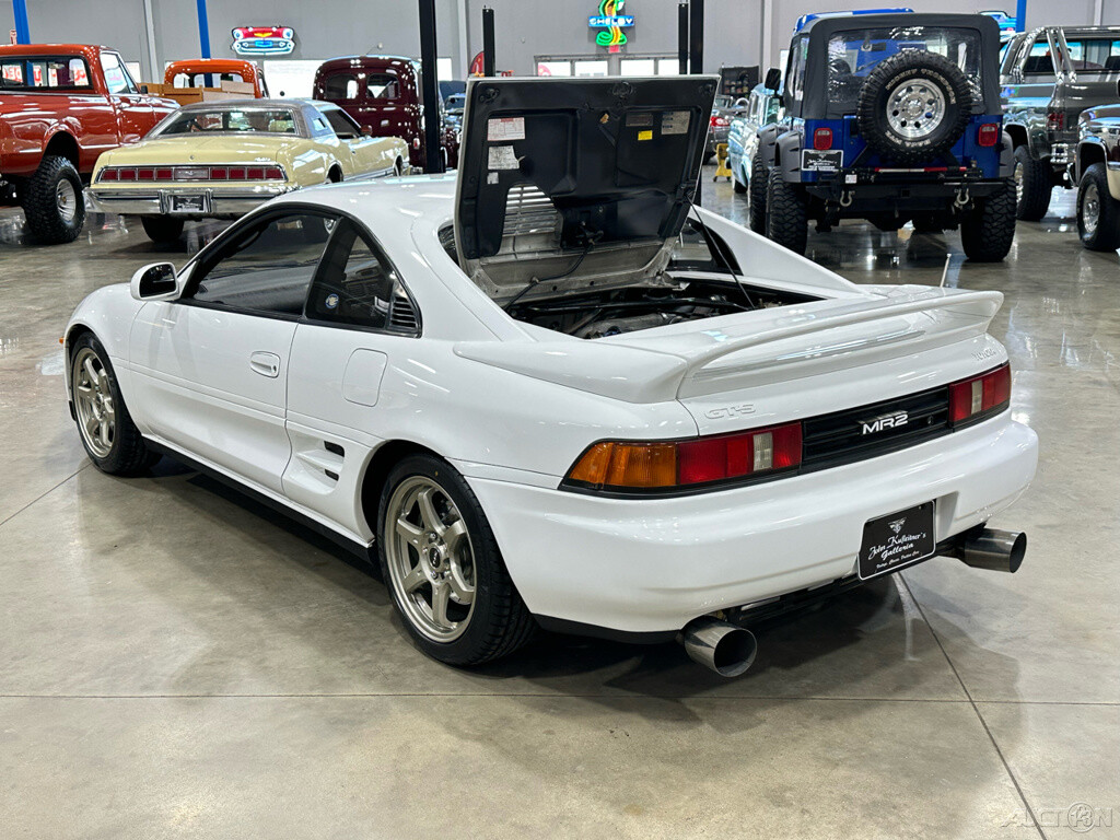 Toyota-MR2-1993-Coupe-14