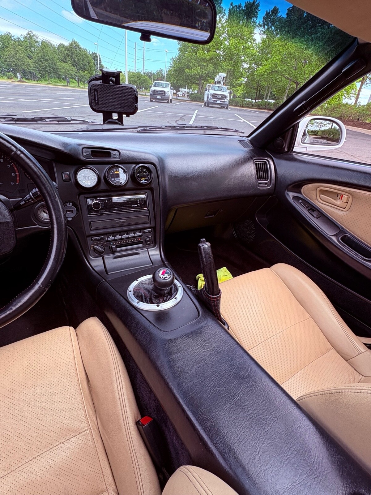 Toyota-MR2-1993-Coupe-16