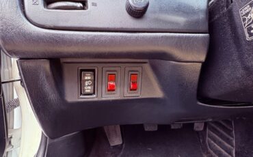 Toyota-MR2-1993-Coupe-17
