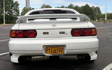 Toyota-MR2-1993-Coupe-2