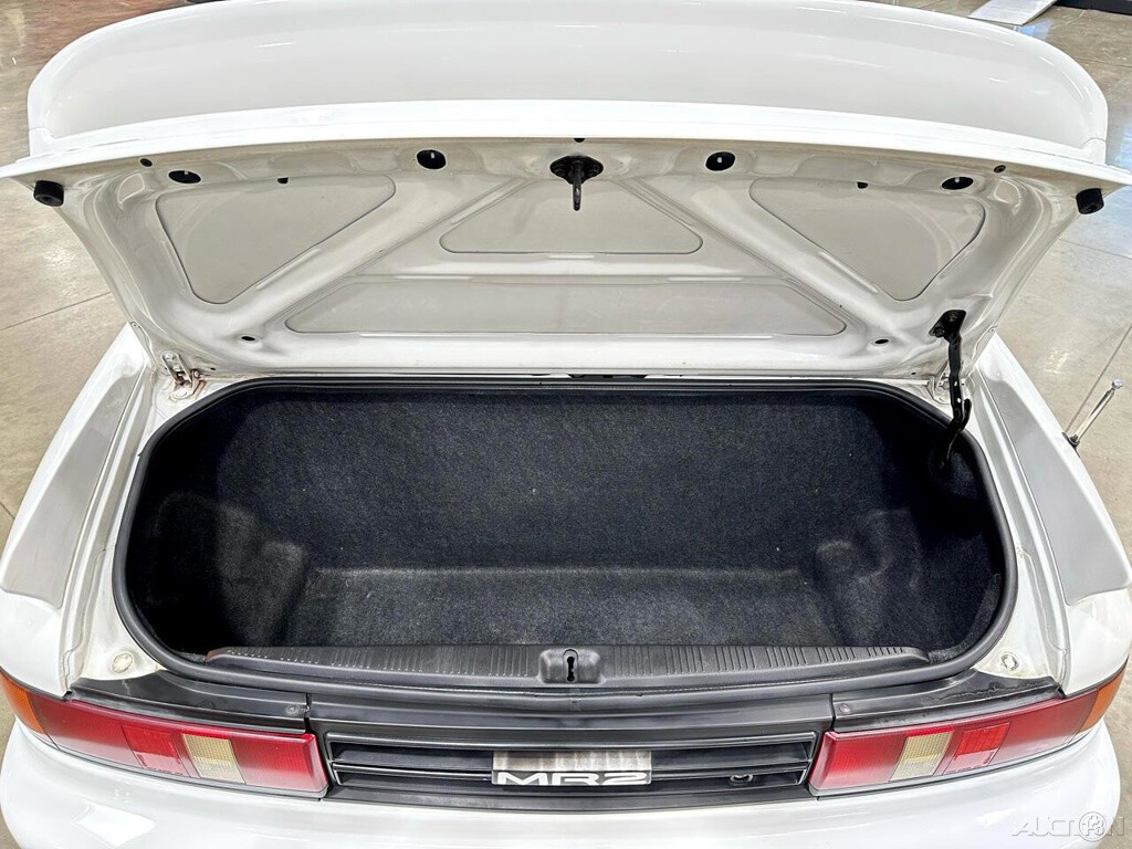 Toyota-MR2-1993-Coupe-22