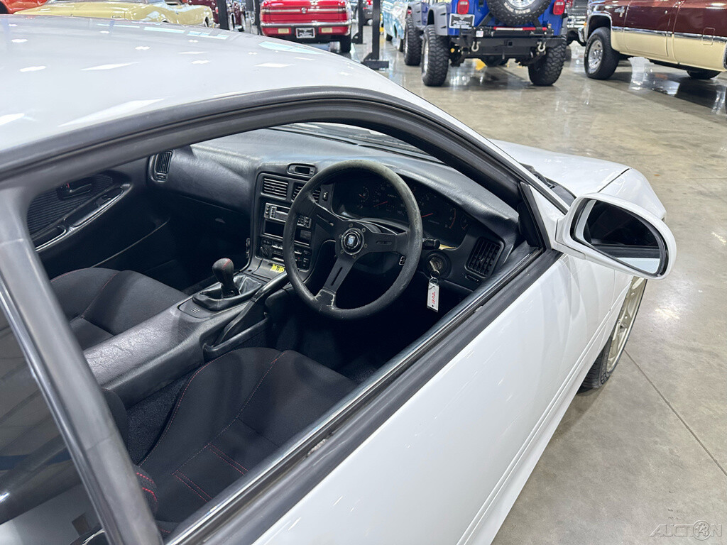 Toyota-MR2-1993-Coupe-23