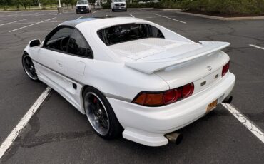 Toyota-MR2-1993-Coupe-4