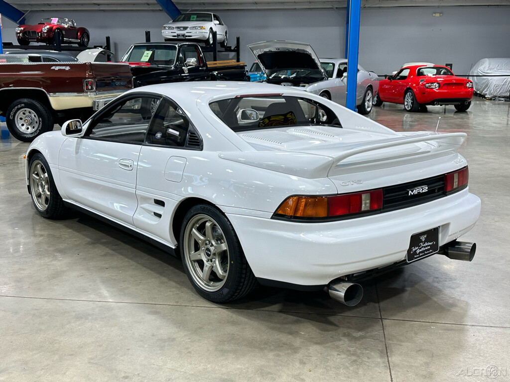 Toyota-MR2-1993-Coupe-4