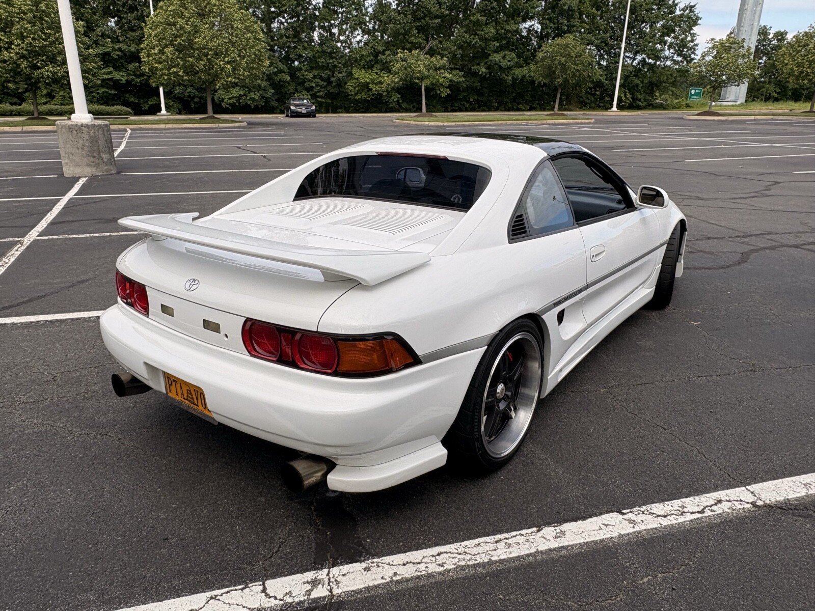 Toyota-MR2-1993-Coupe-5