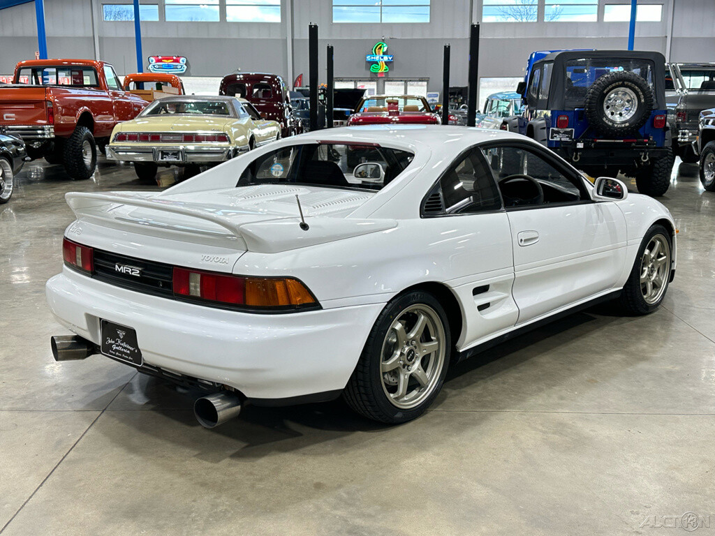 Toyota-MR2-1993-Coupe-6