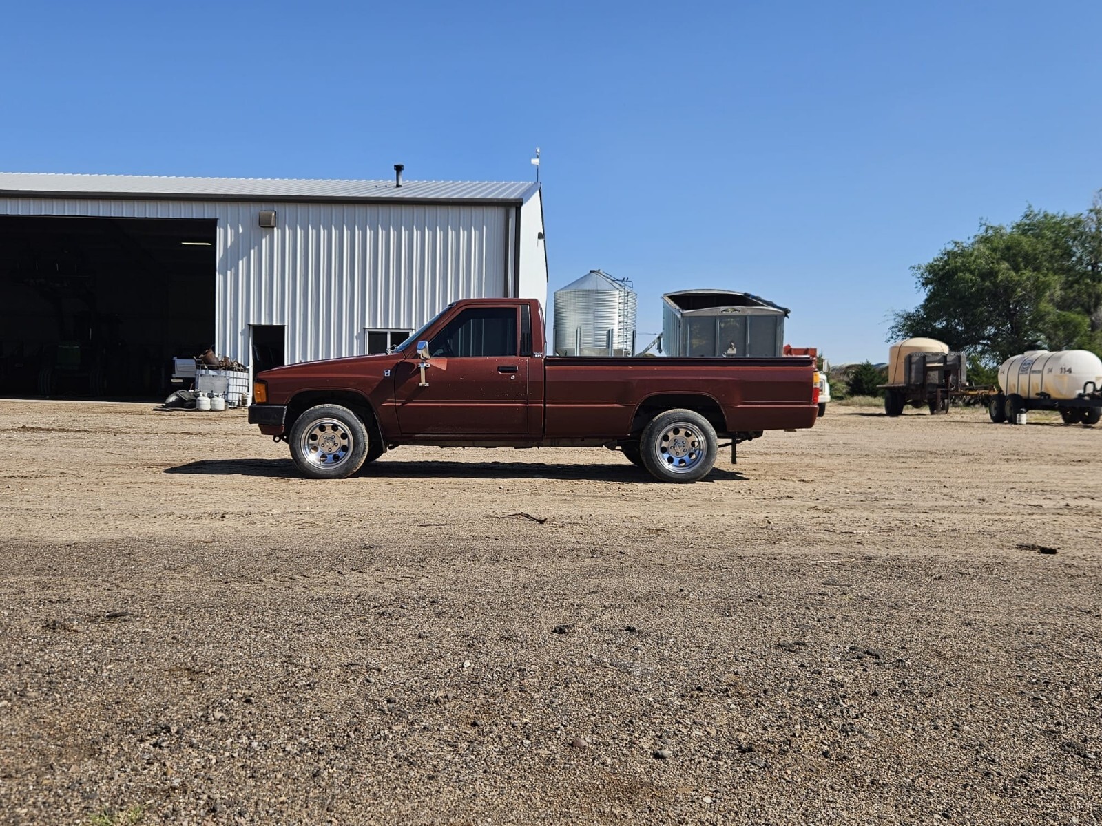 Toyota-Pickup-1985-1