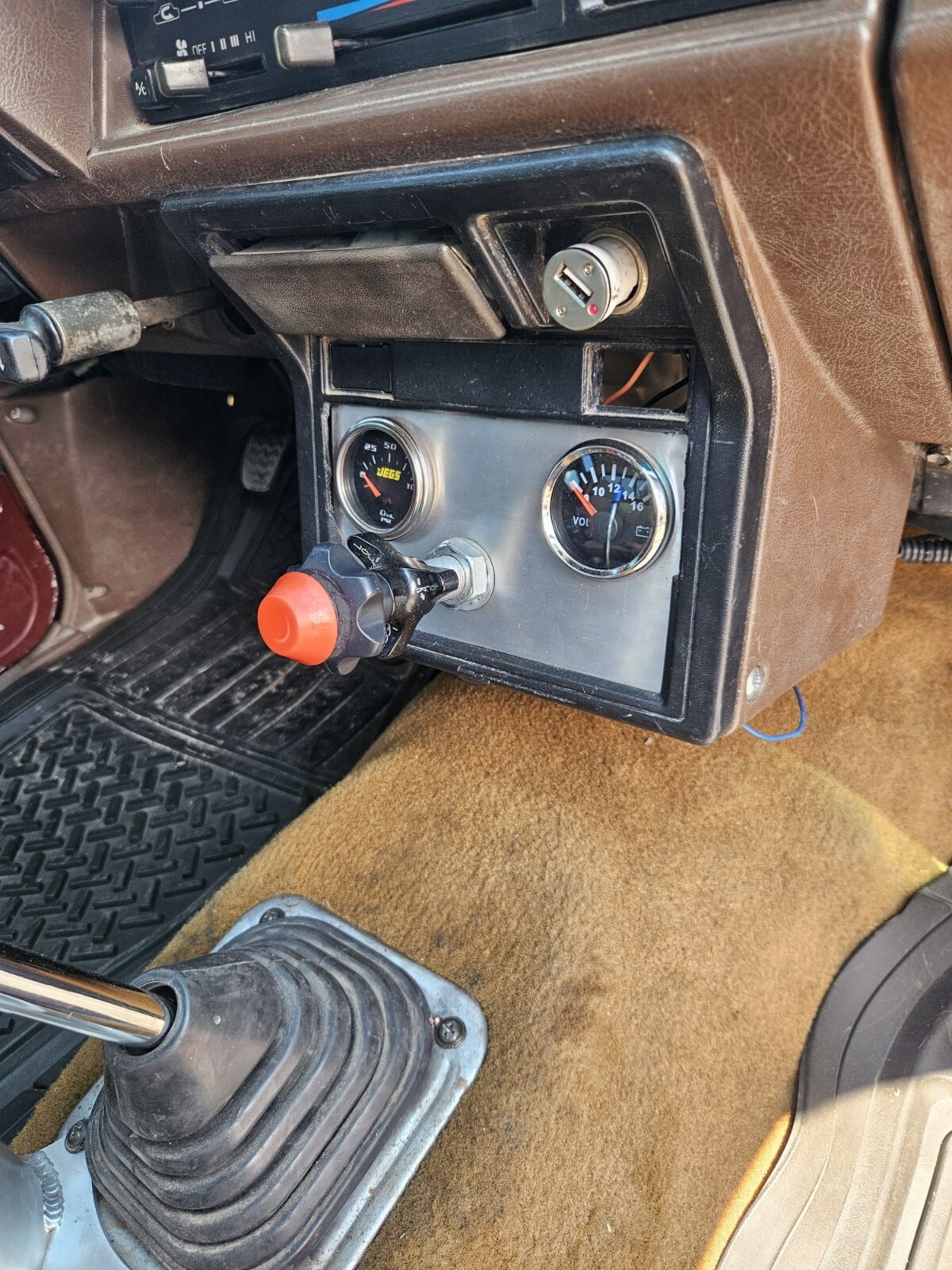 Toyota-Pickup-1985-11