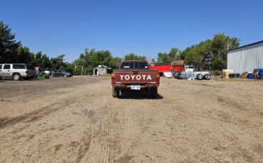 Toyota-Pickup-1985-2