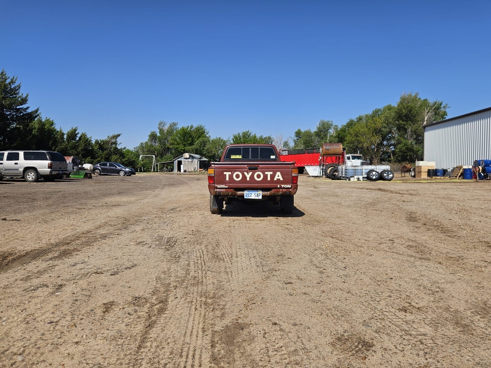 Toyota-Pickup-1985-2