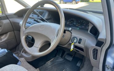Toyota-Previa-1900-Minivan-18