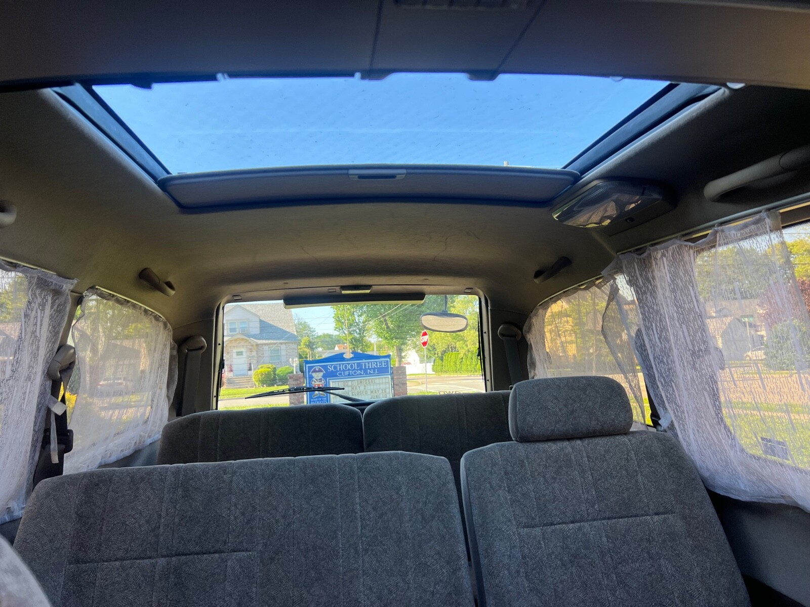 Toyota-Previa-1900-Minivan-22