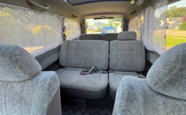 Toyota-Previa-1900-Minivan-26