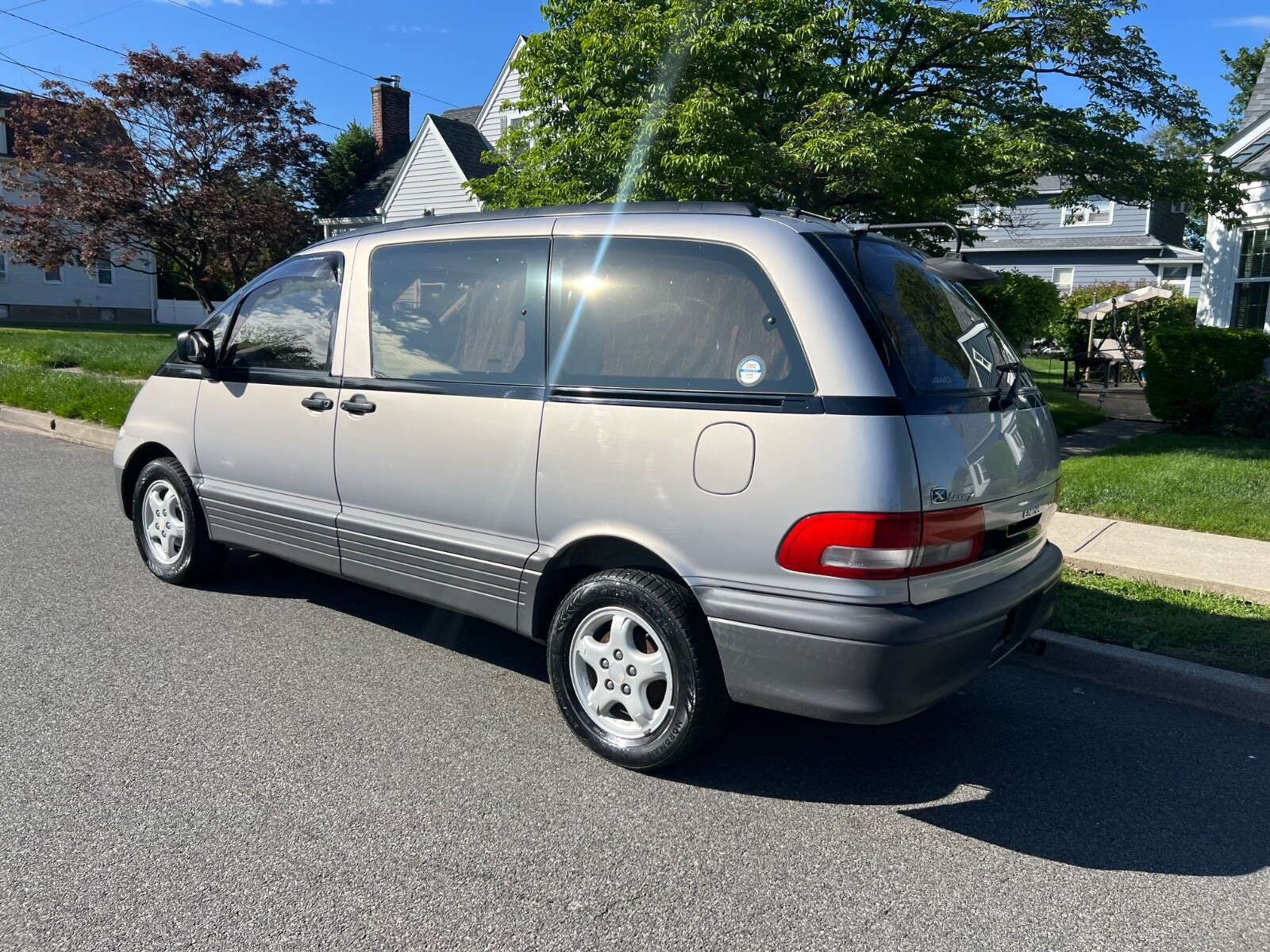 Toyota-Previa-1900-Minivan-5
