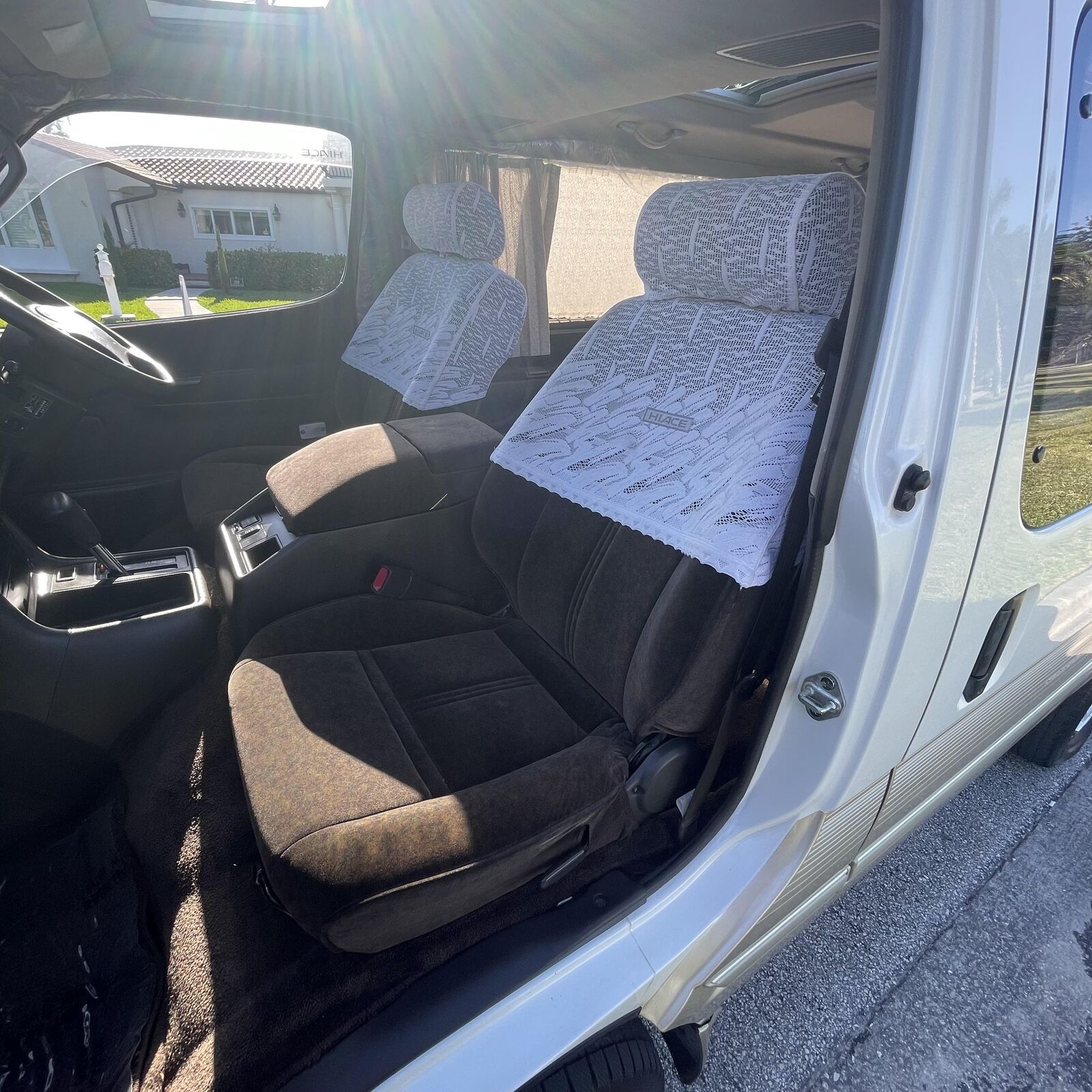 Toyota-Super-Custom-1994-Minivan-15